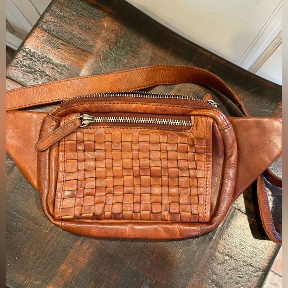 Anthropologie Handbags - Anthropologie Vilencia Holland Leather Woven Braided Belt Bag Fanny Purse